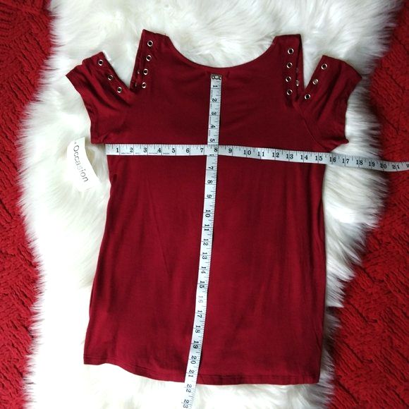 Occasion Maroon Cold Shoulder Rivet Detail Top S — image 5 of 8